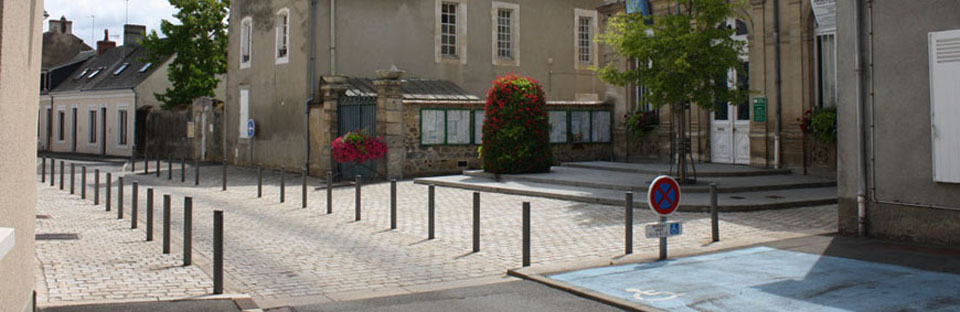 Aménagement de la place de la mairie de la Suze-sur-Sarthe (72)