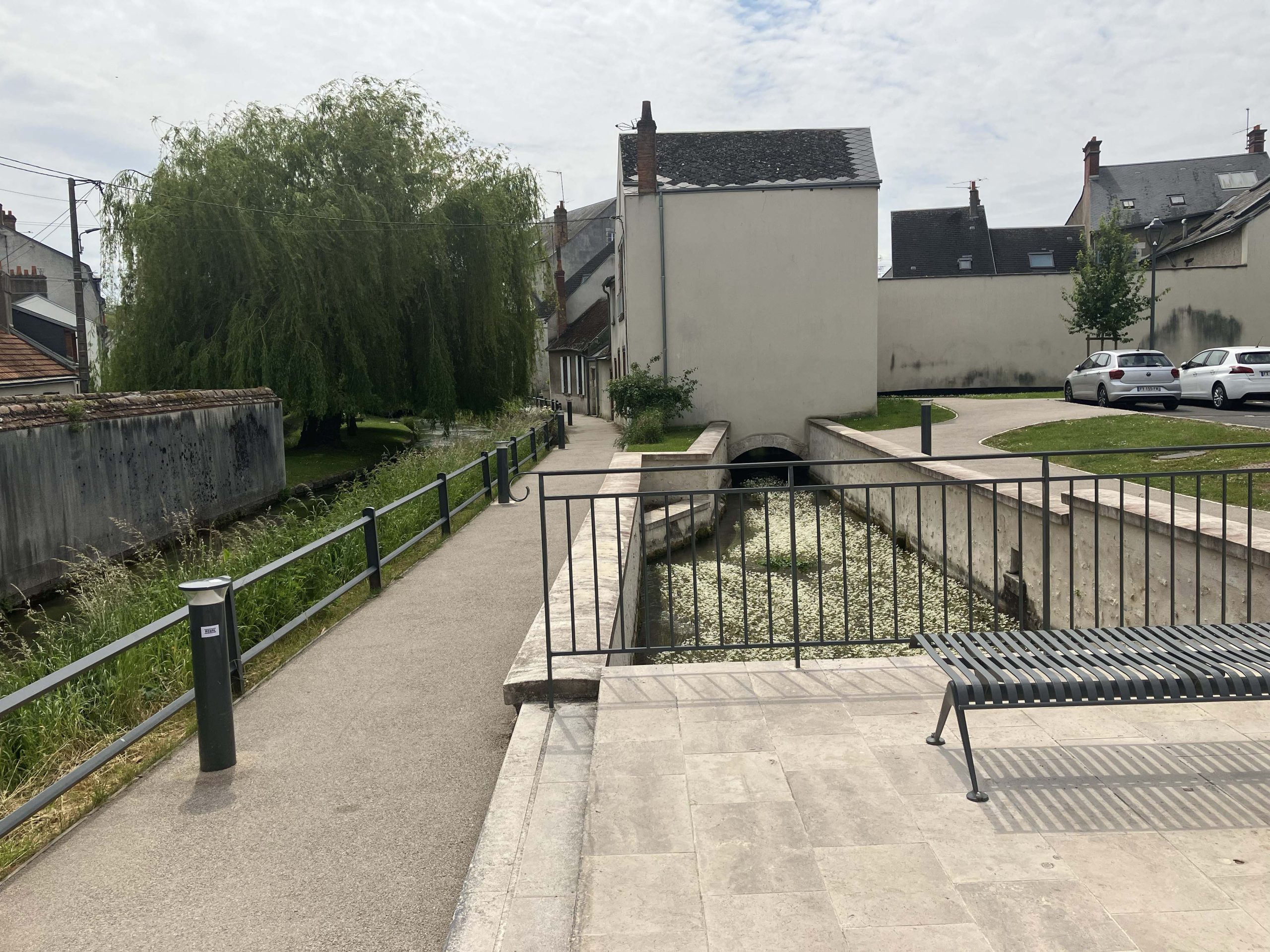 Lire la suite à propos de l’article Aménagement de l’entrée du centre historique – Meung-sur-Loire (45)